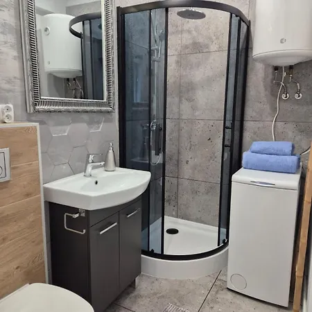 Stocznia By Golden Glow * Gdańsk