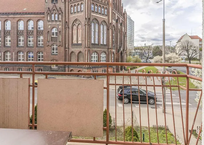 Stocznia By Golden Glow Gdańsk